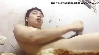 ANH TRAI MUA SỤC CẶC MẶT NH&Abreve;N BAO SƯỚNG